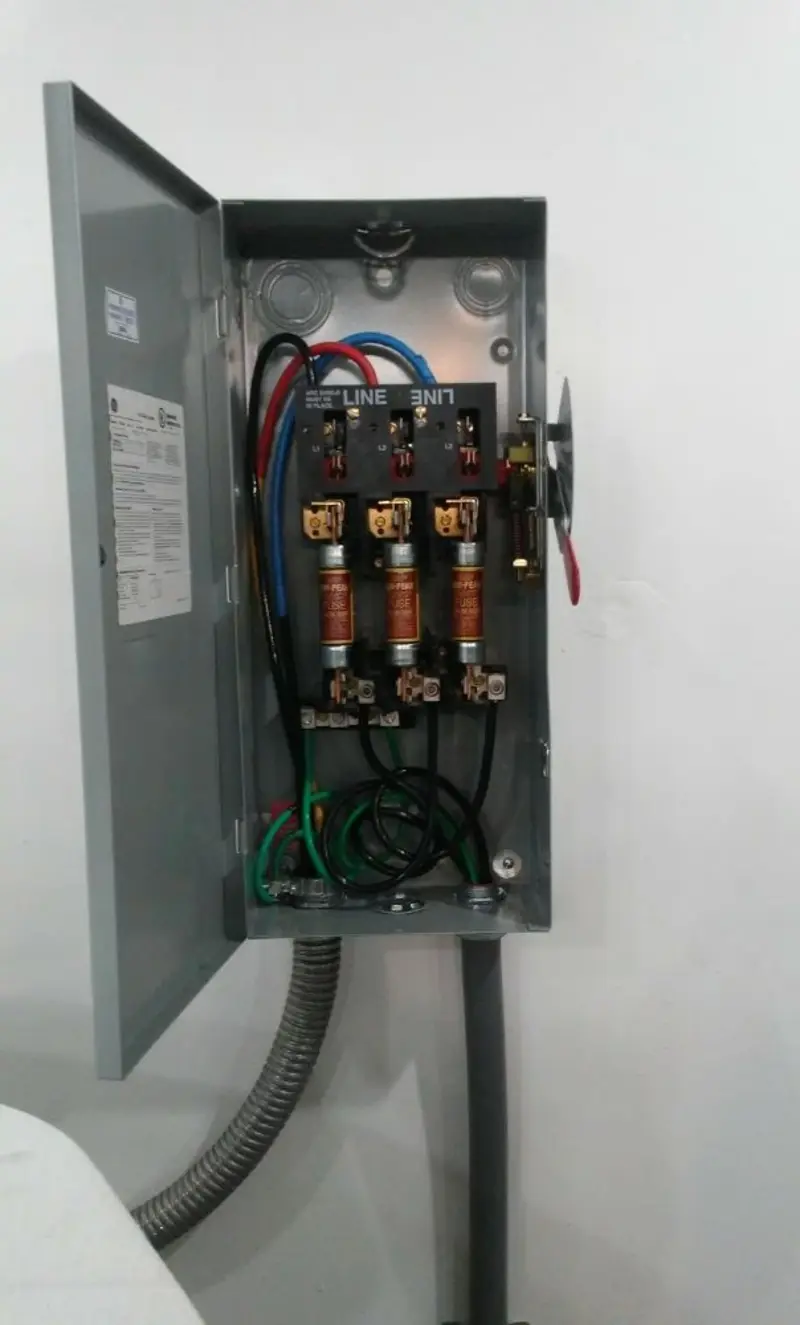 Three-phase disconnect switch installed for Smoke Detector Installation in Atlanta
